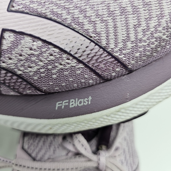 ASICS Women's Gel-Cumulus 24 Running Shoes - Picture 4 of 9